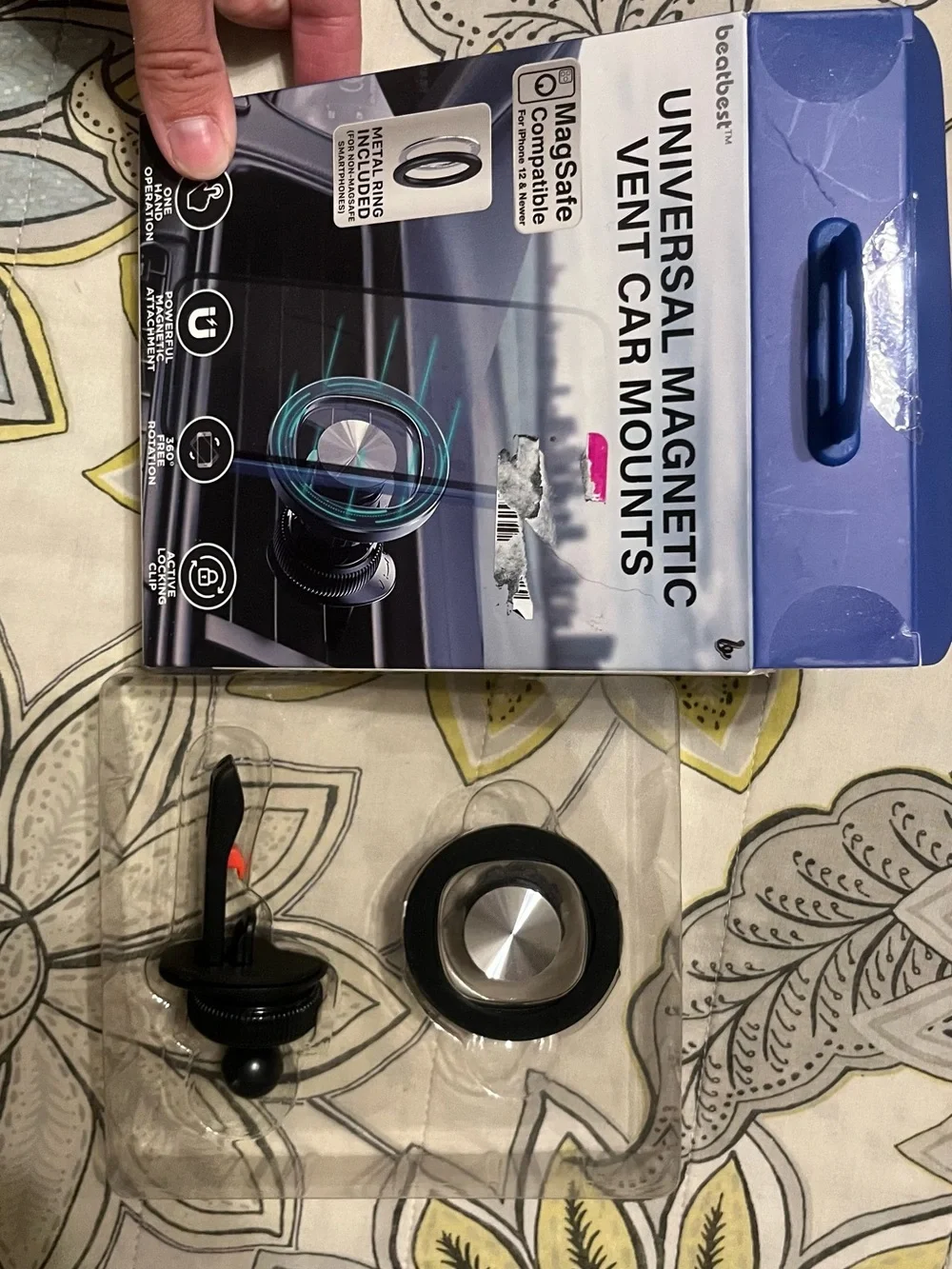 Universal Magnetic Vent Car Mount - Black & Silver